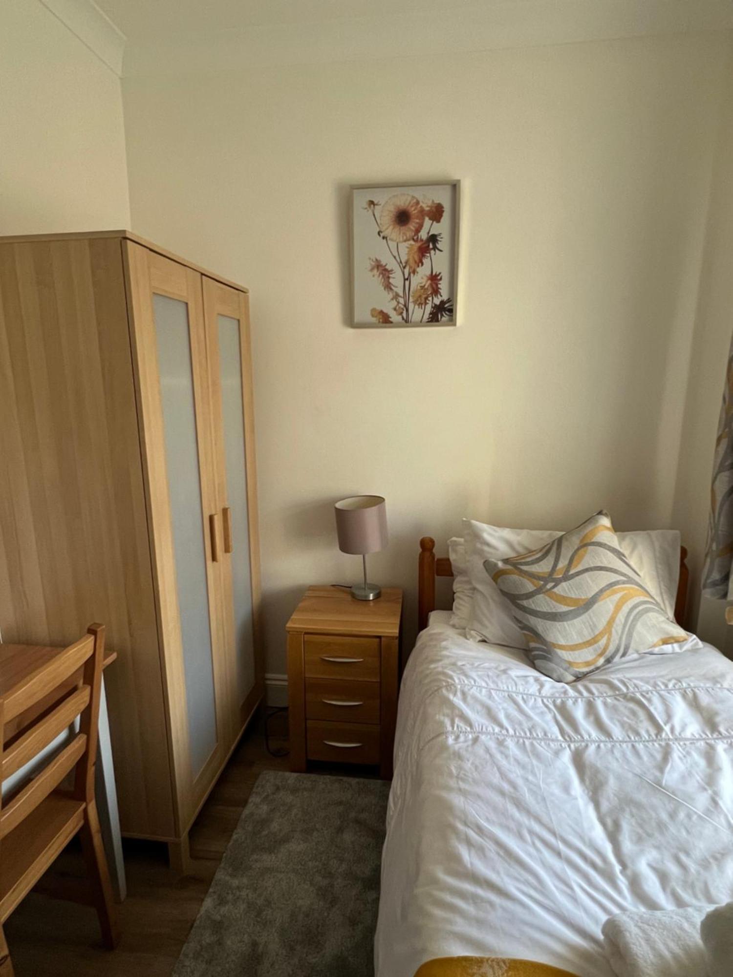 Comfortable Single Room Wembley Park/Stadium London Exterior foto